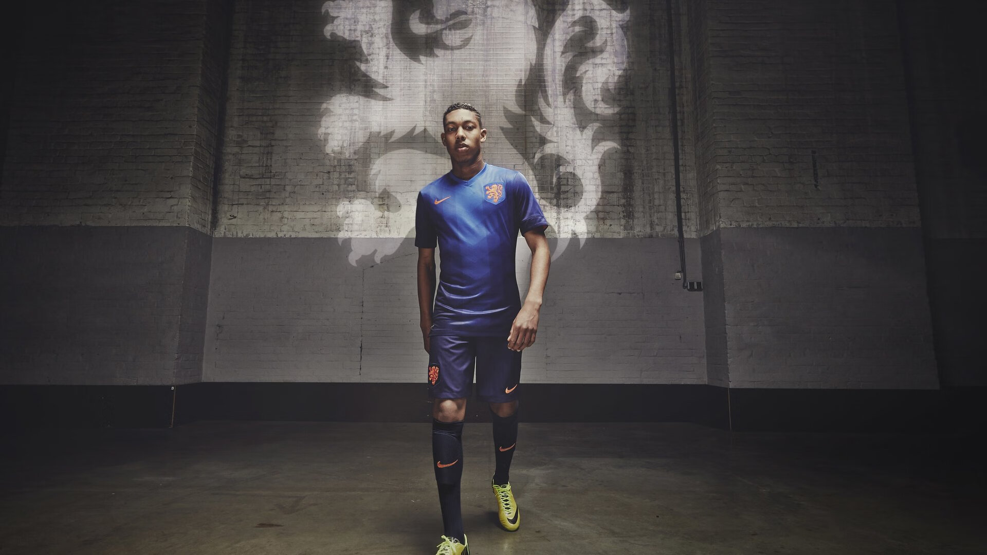 球场“铜墙铁壁”防线：最难攻破的防守巨阵，铜墙铁壁怕什么